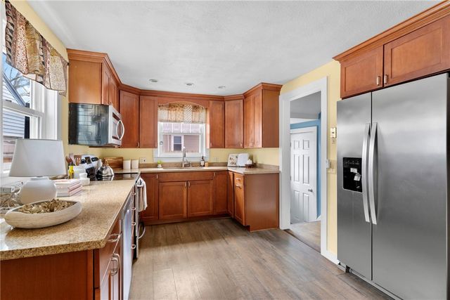 346 Chestnut Street, Warwick, RI 02888