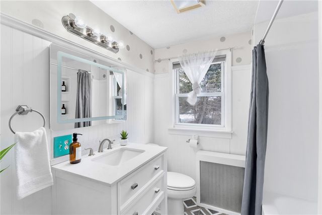 346 Chestnut Street, Warwick, RI 02888