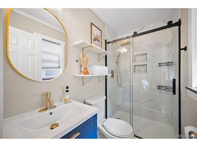 208 Oak Pl, Manitou Springs, CO 80829
