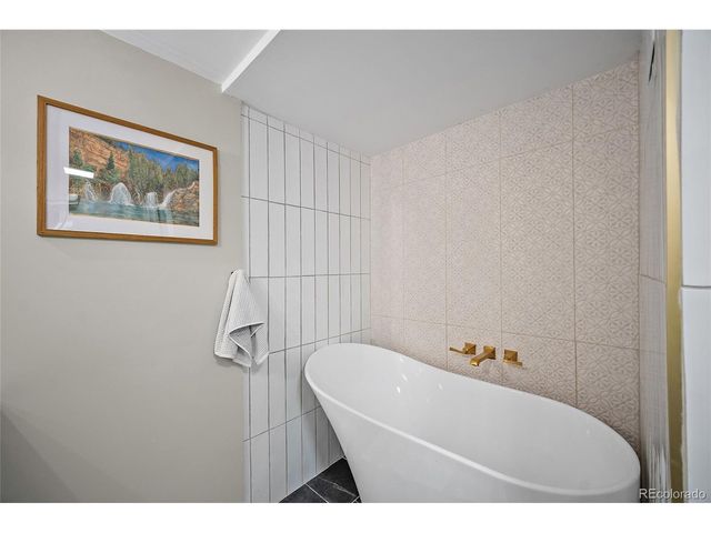 208 Oak Pl, Manitou Springs, CO 80829