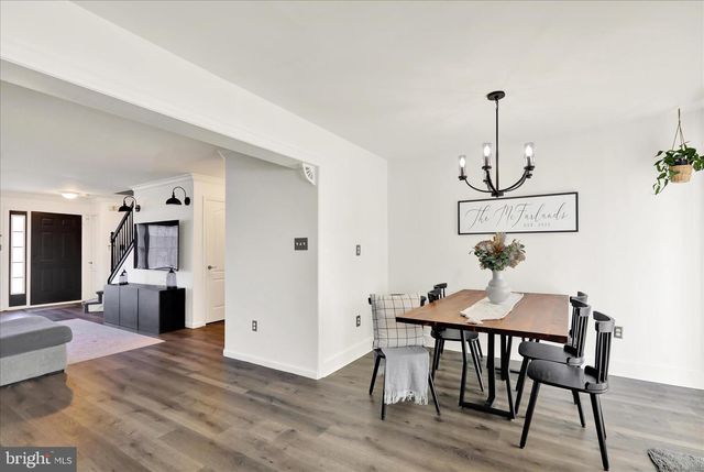 58 HORSESHOE DR, Douglassville, PA 19518