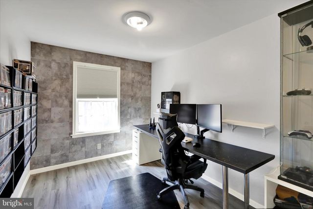 58 HORSESHOE DR, Douglassville, PA 19518