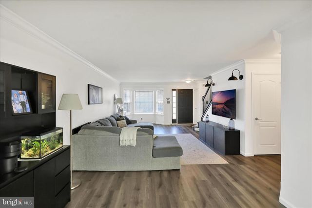 58 HORSESHOE DR, Douglassville, PA 19518