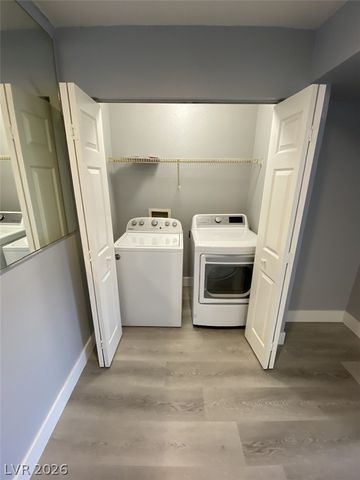 5174 South Jones Boulevard 208, Las Vegas, NV 89118