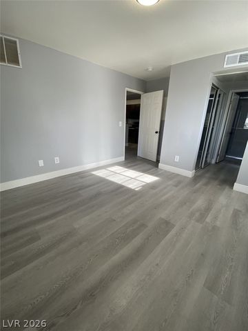 5174 South Jones Boulevard 208, Las Vegas, NV 89118
