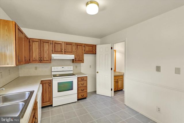 588 MOUNT GRETNA RD, Elizabethtown, PA 17022