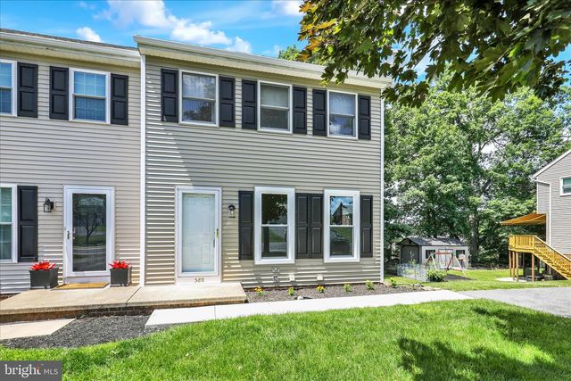 588 MOUNT GRETNA RD, Elizabethtown, PA 17022