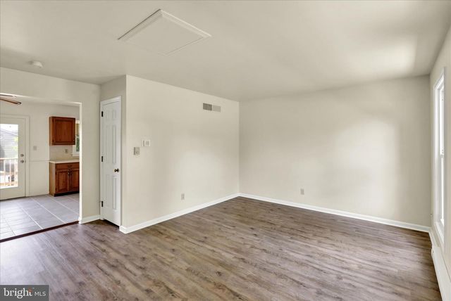 588 MOUNT GRETNA RD, Elizabethtown, PA 17022