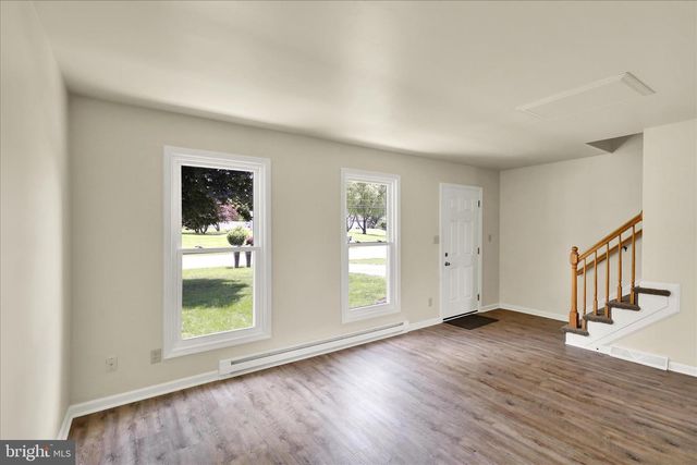 588 MOUNT GRETNA RD, Elizabethtown, PA 17022