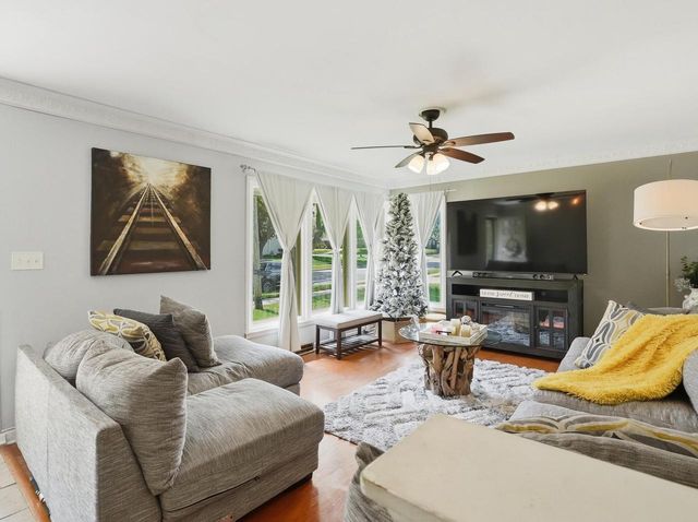 6235 N 95th STREET, Milwaukee, WI 53225