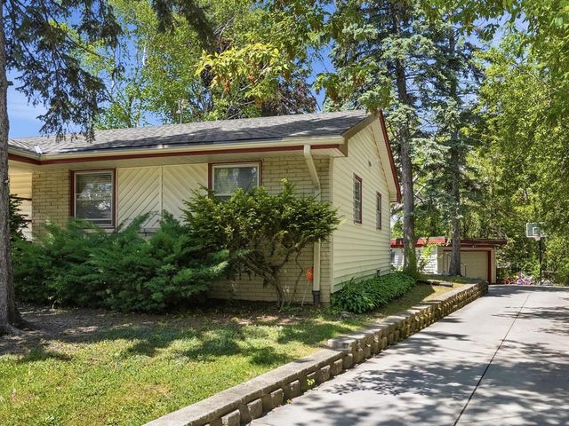 6235 N 95th STREET, Milwaukee, WI 53225