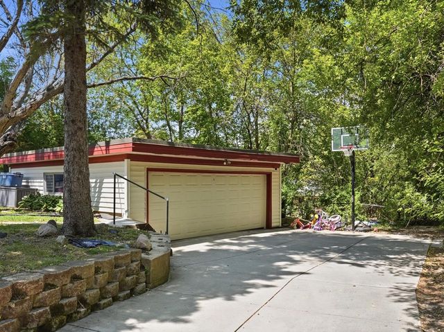 6235 N 95th STREET, Milwaukee, WI 53225