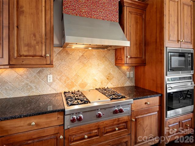 12 Windelsham Way, Arden, NC 28704