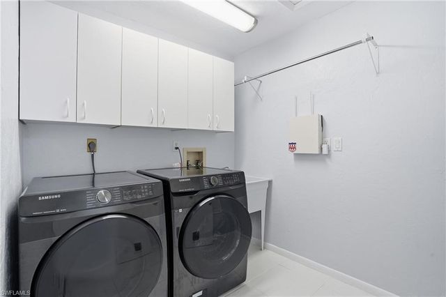 5964 Baker CT, Fort Myers, FL 33919