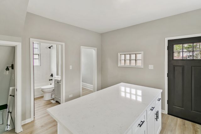 18415 Morris Avenue, Homewood, IL 60430
