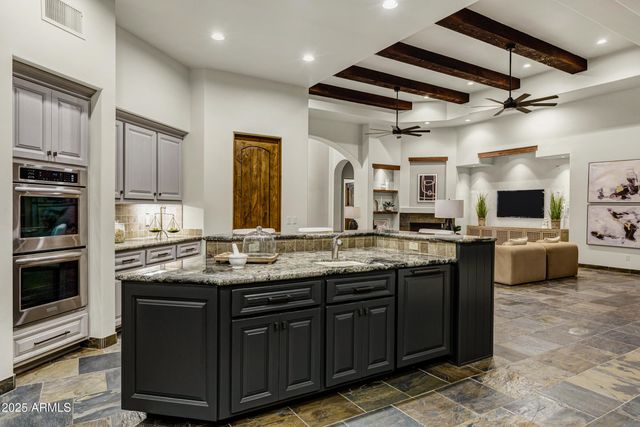 4327 E CAPRICORN Place, Chandler, AZ 85249