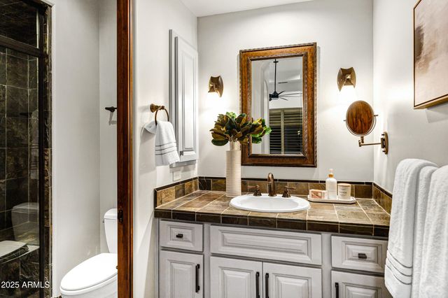 4327 E CAPRICORN Place, Chandler, AZ 85249