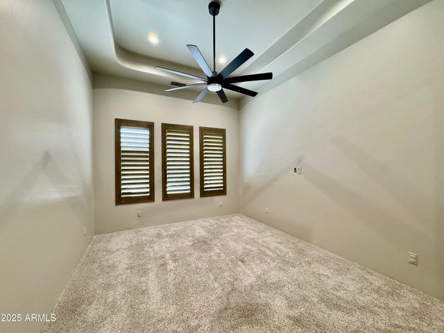 4327 E CAPRICORN Place, Chandler, AZ 85249