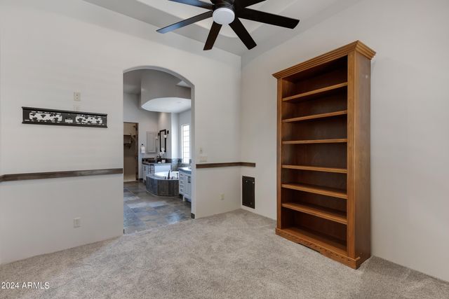 4327 E CAPRICORN Place, Chandler, AZ 85249