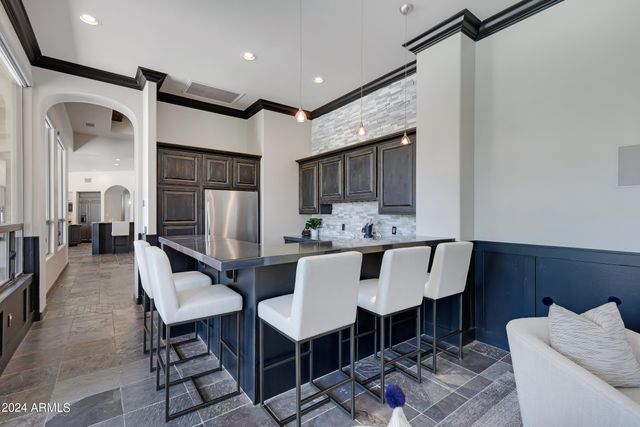 4327 E CAPRICORN Place, Chandler, AZ 85249