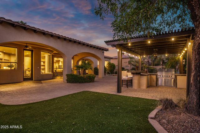 4327 E CAPRICORN Place, Chandler, AZ 85249