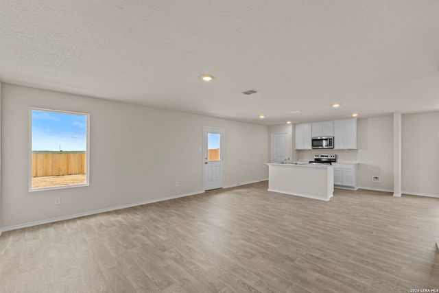 1026 Indian Way, Seguin, TX 78155