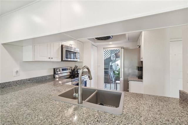 15400 River Vista DR # 301, North Fort Myers, FL 33917