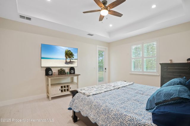 10380 Yellow Hammer Road, Weeki Wachee, FL 34614