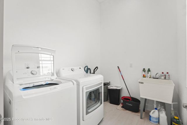 10380 Yellow Hammer Road, Weeki Wachee, FL 34614