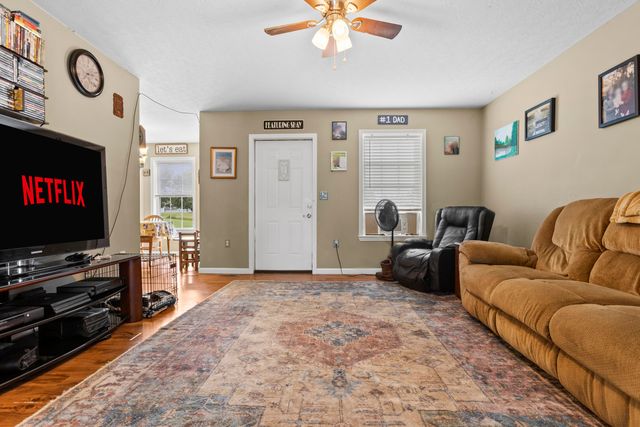 25 Winslow, Clay City, KY 40312