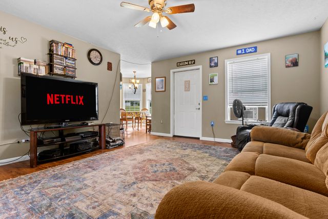 25 Winslow, Clay City, KY 40312