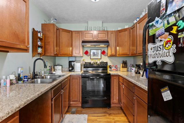 25 Winslow, Clay City, KY 40312