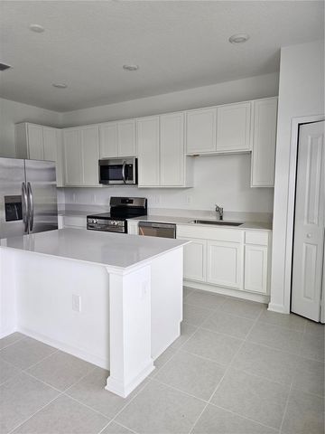 6061 ZEN WAY, Clermont, FL 34714