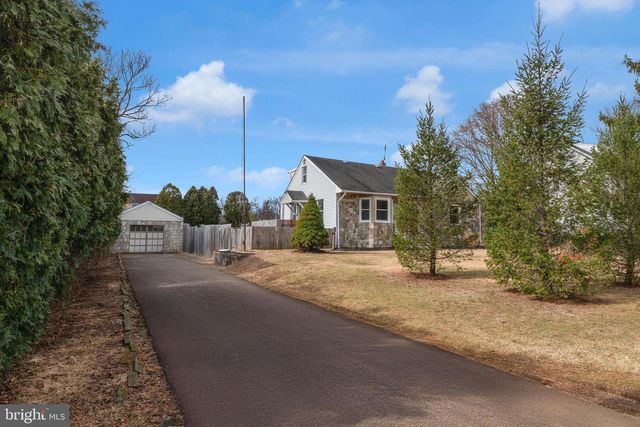 75 REEDER AVE, Lawrence Township, NJ 08648