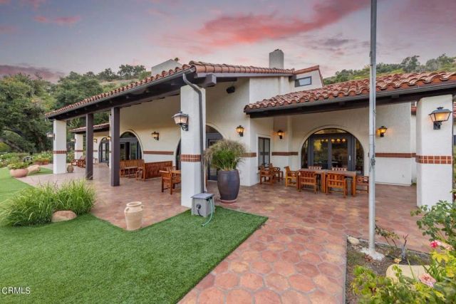 10829 Oak Knoll Road, Ojai, CA 93023