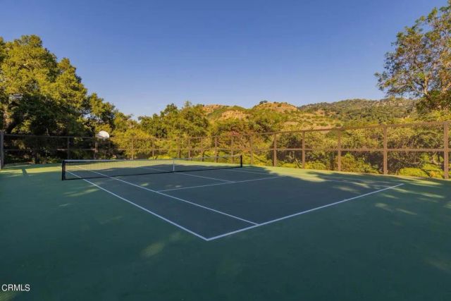 10829 Oak Knoll Road, Ojai, CA 93023