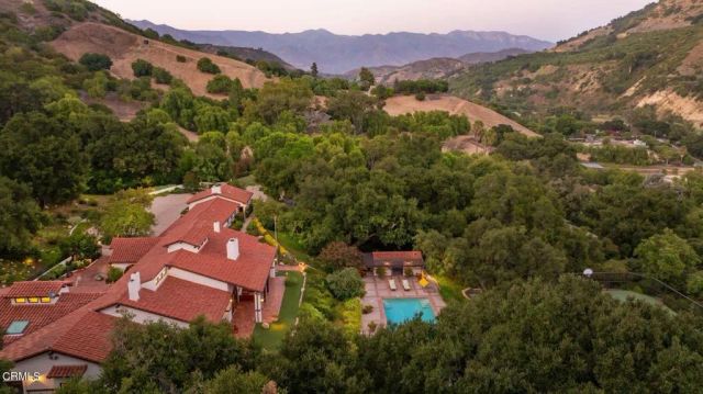 10829 Oak Knoll Road, Ojai, CA 93023