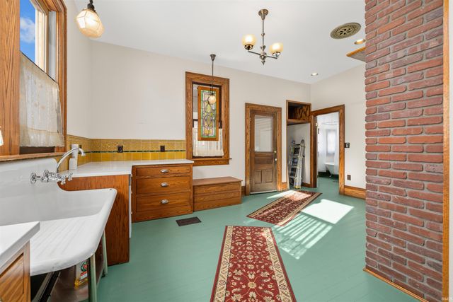 703 S Main Street, Auburn, IN 46706