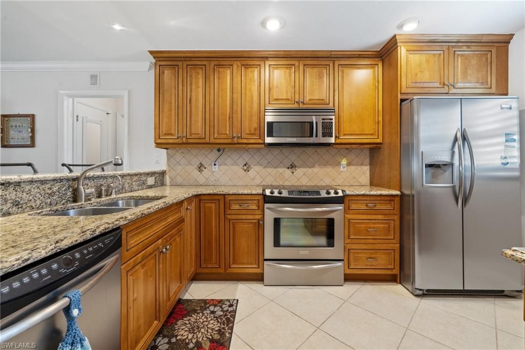 7008 Foxfire DR, FORT MYERS, FL 33919 — photo 4