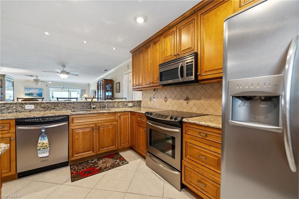 7008 Foxfire DR, FORT MYERS, FL 33919 — photo 5