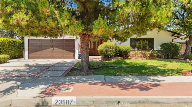 23507 Sylvan, Woodland Hills, CA 91367