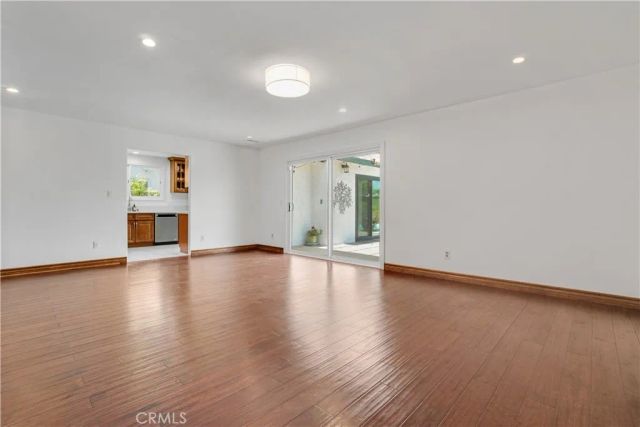 23507 Sylvan, Woodland Hills, CA 91367