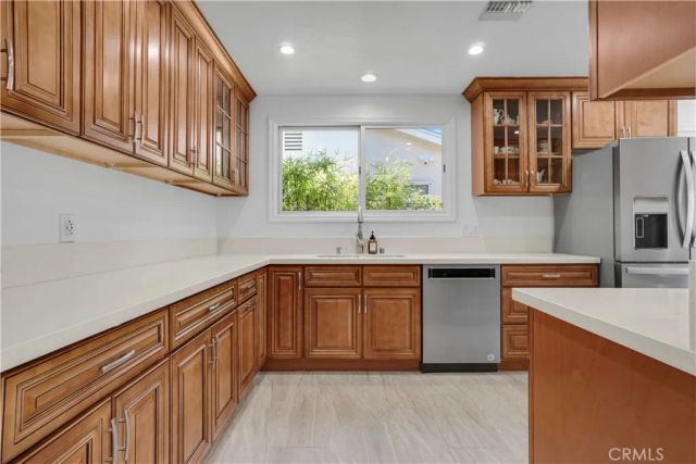 23507 Sylvan, Woodland Hills, CA 91367