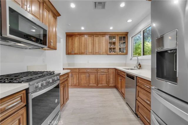 23507 Sylvan, Woodland Hills, CA 91367