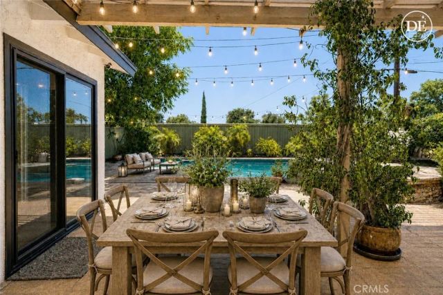 23507 Sylvan, Woodland Hills, CA 91367