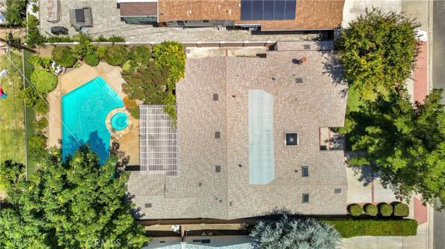 23507 Sylvan, Woodland Hills, CA 91367