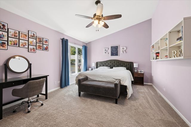 1302 Pimlico Parkway -, Libertyville, IL 60048