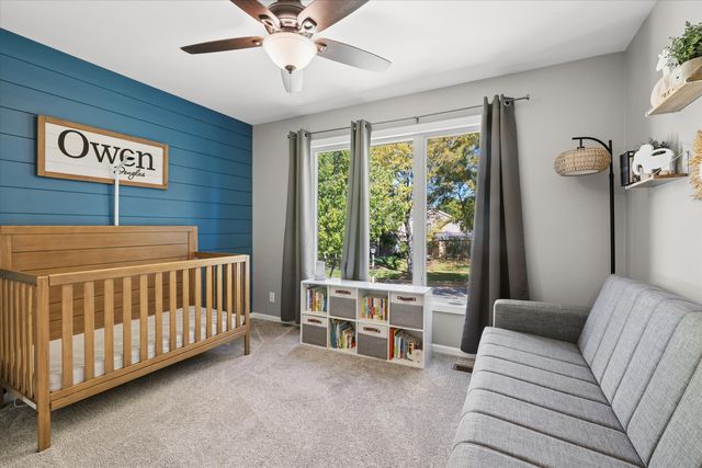 1302 Pimlico Parkway -, Libertyville, IL 60048