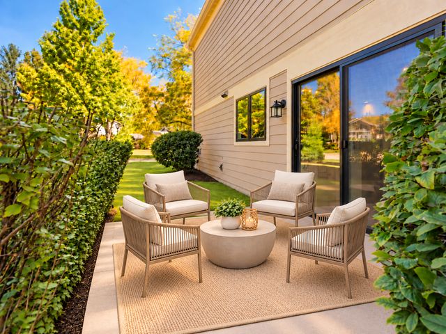 1302 Pimlico Parkway -, Libertyville, IL 60048
