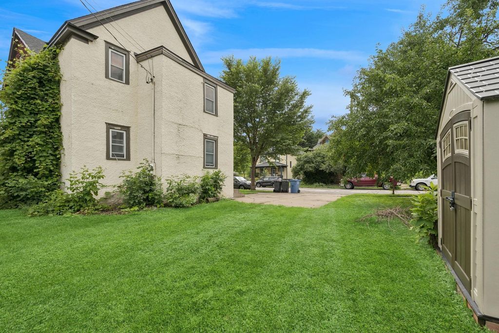 2224 4th Avenue N, Minneapolis, MN 55405 — photo 2